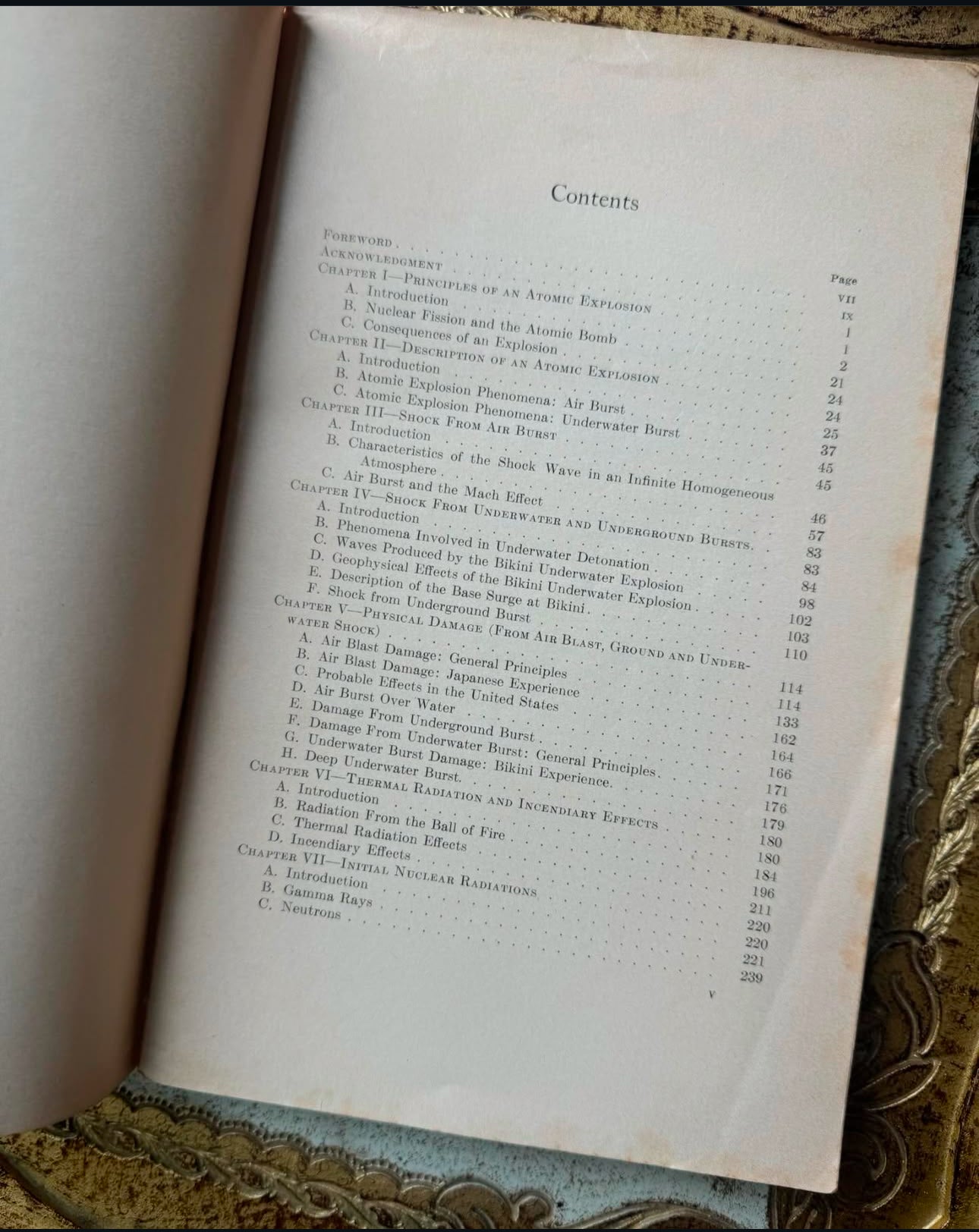 The Effects of Atomic Weapons 
©️1950
