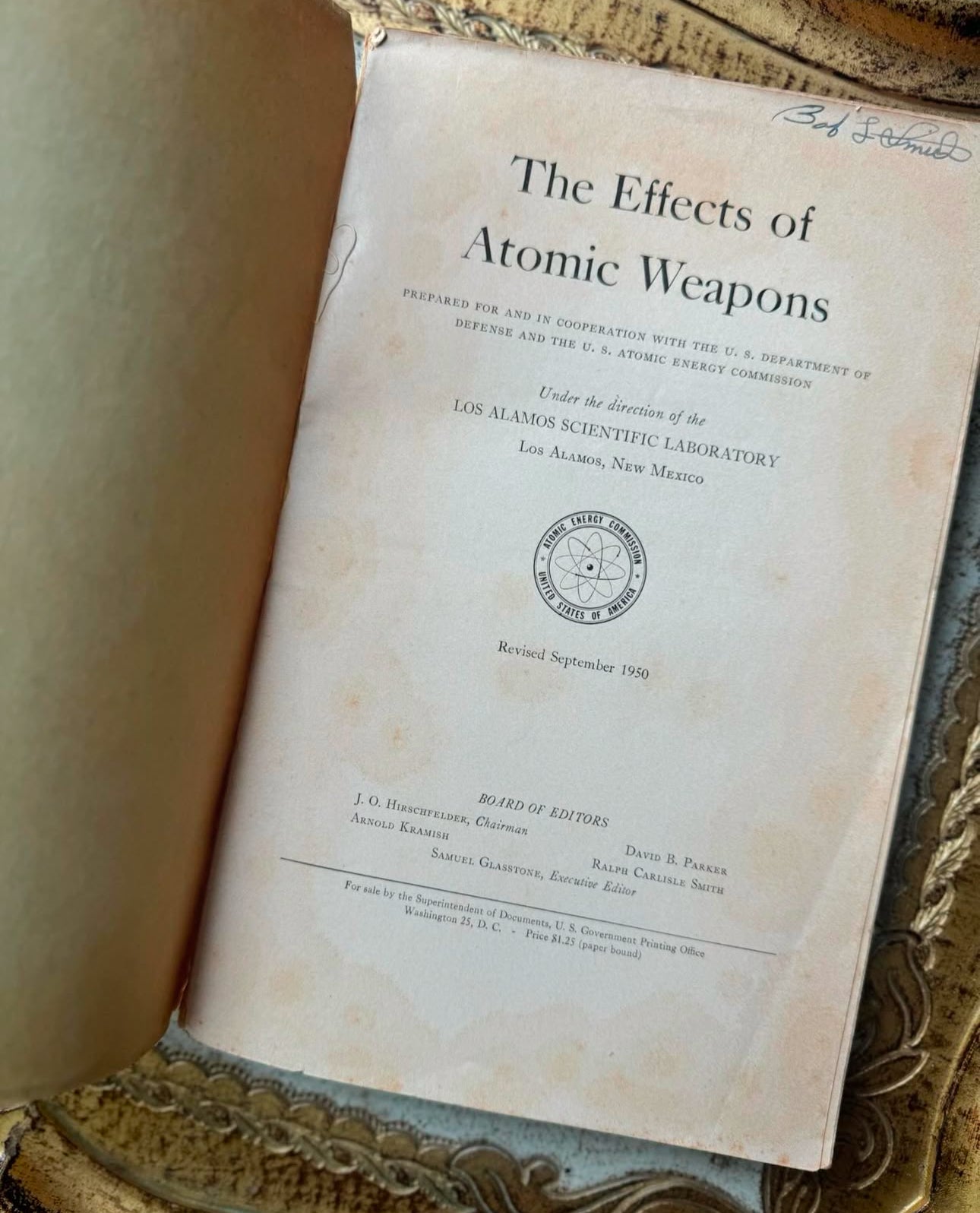 The Effects of Atomic Weapons 
©️1950